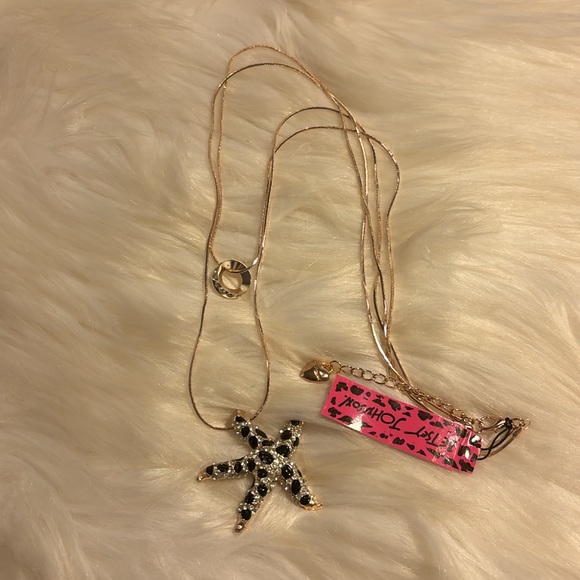 Betsy Johnson Gold/Rhinestone Starfish Necklace - Picture 2 of 10